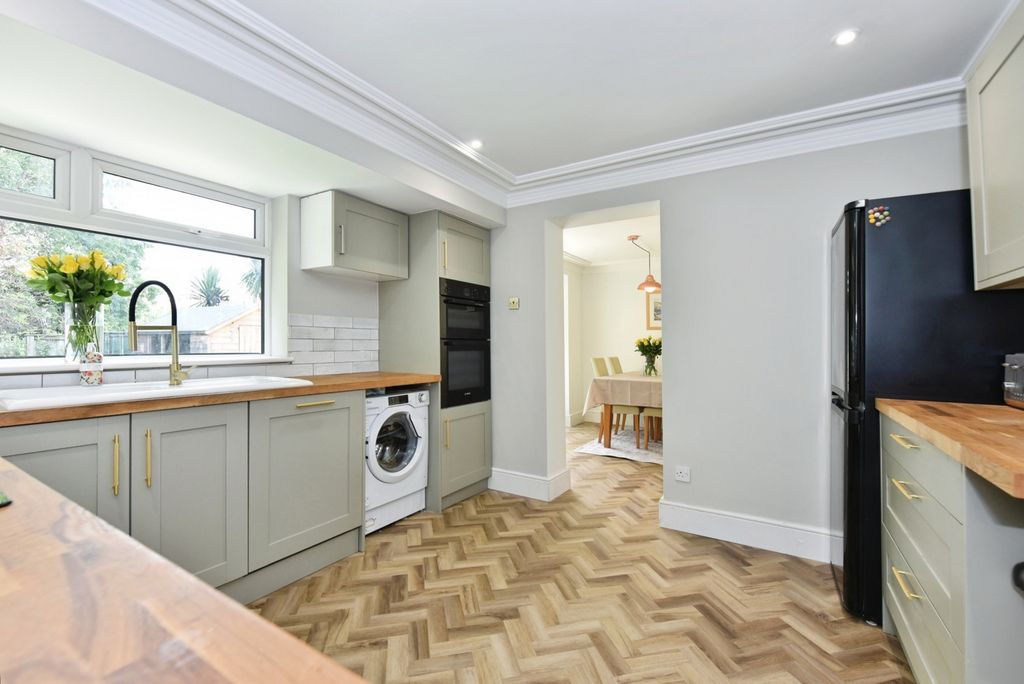 Property photo 2 of 19 Pbox-Img.Jpg