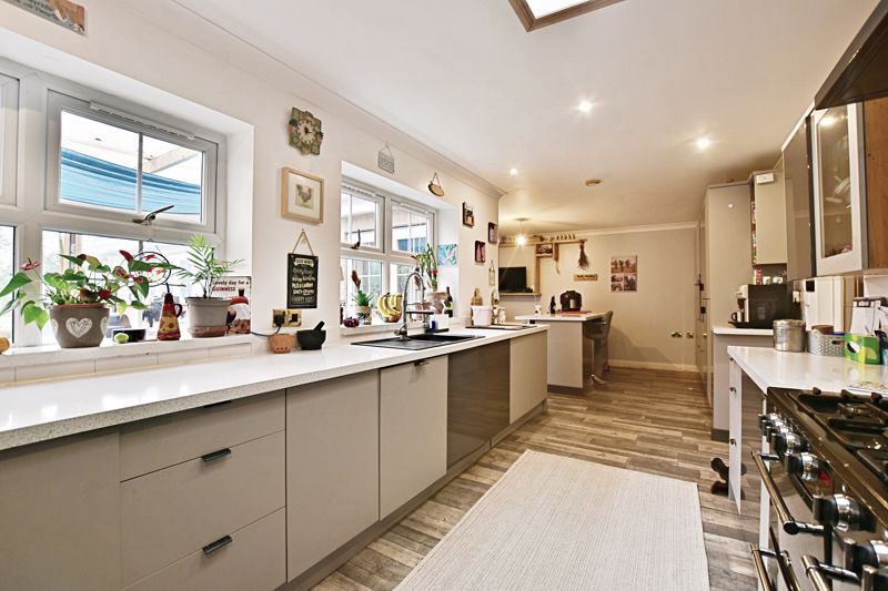 Property photo 3 of 22 Photo 13