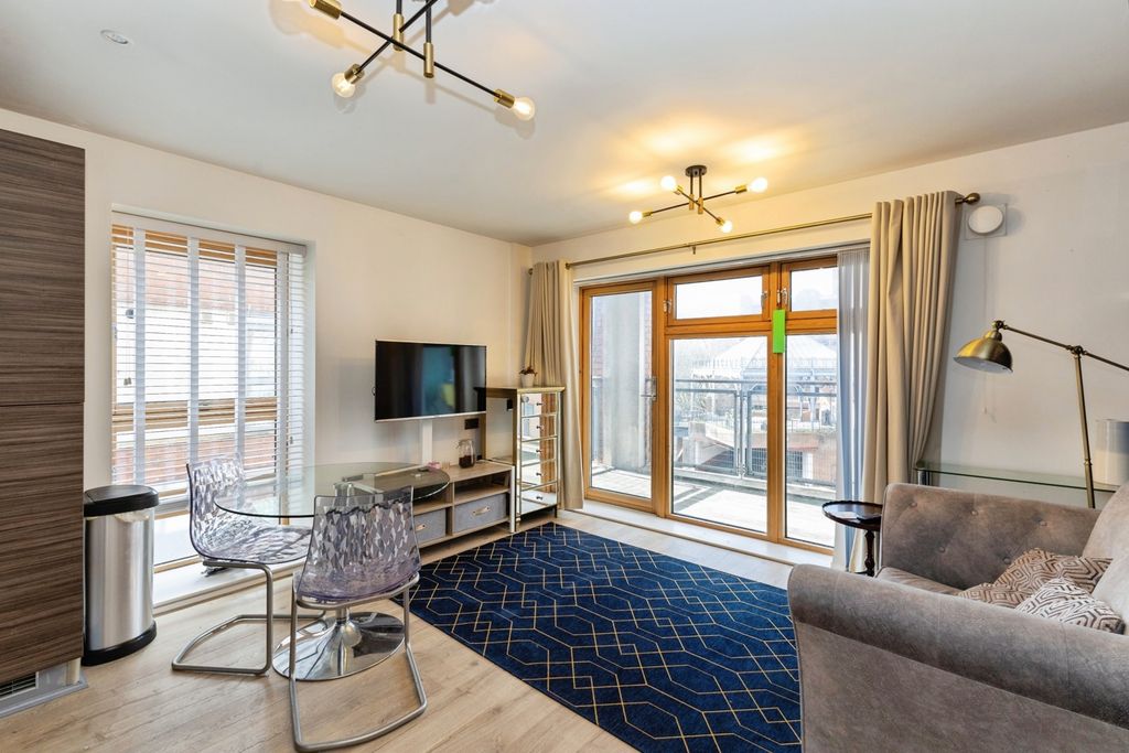 Property photo 1 of 13 Pbox-Img.Jpg