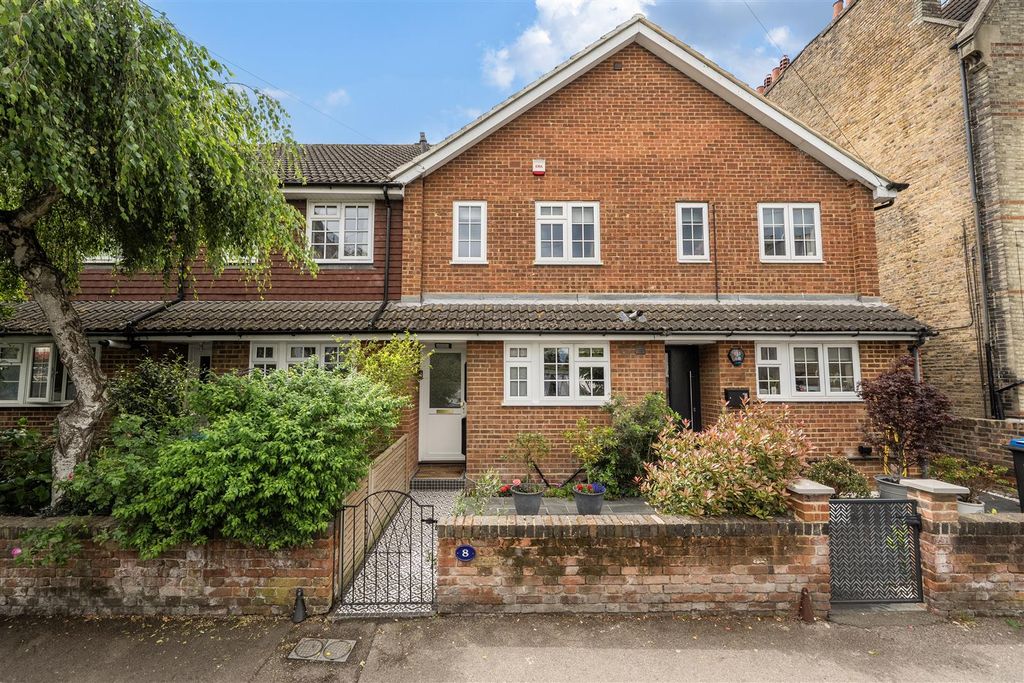 Property photo 1 of 18 1459552-21-6A05De6Fa9Bd5.Jpg