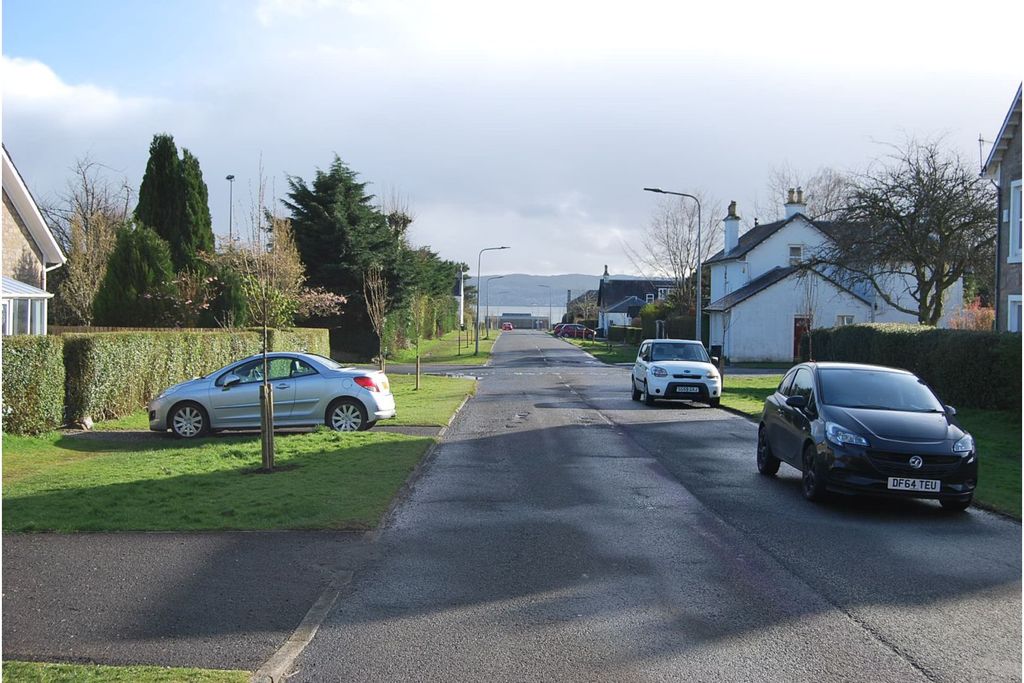 Property photo 2 of 20