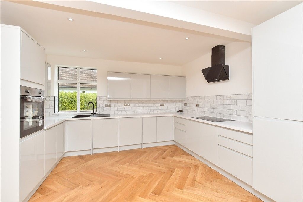 Property photo 3 of 13 Kitchen/Diner