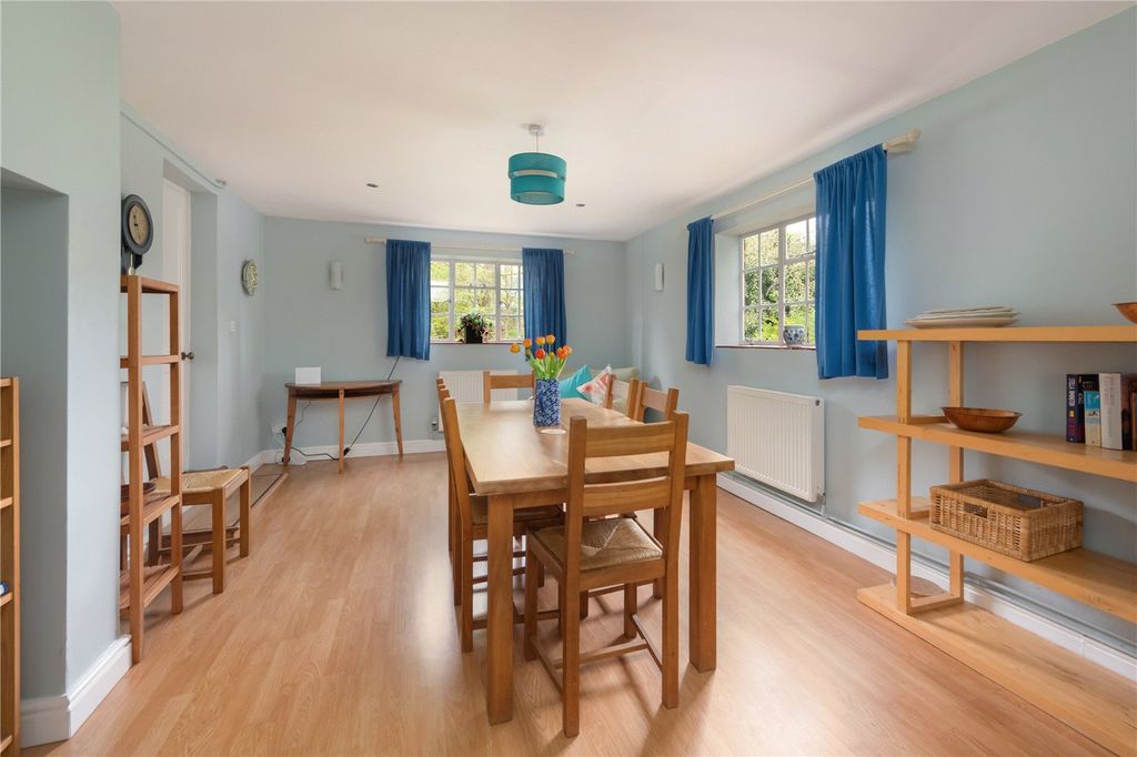 Property photo 3 of 15 Picture No. 02