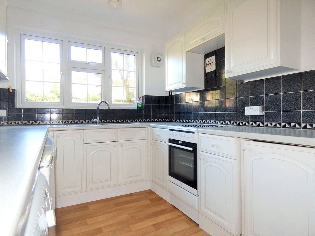 Property photo 3 of 11 Picture No. 14