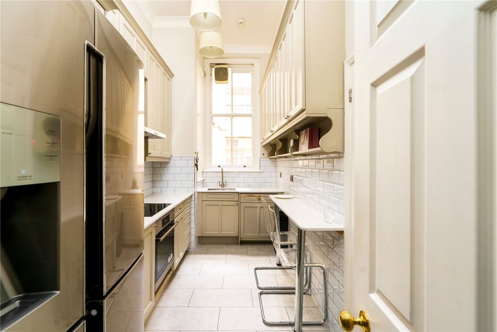 Property photo 2 of 11 Picture No. 09