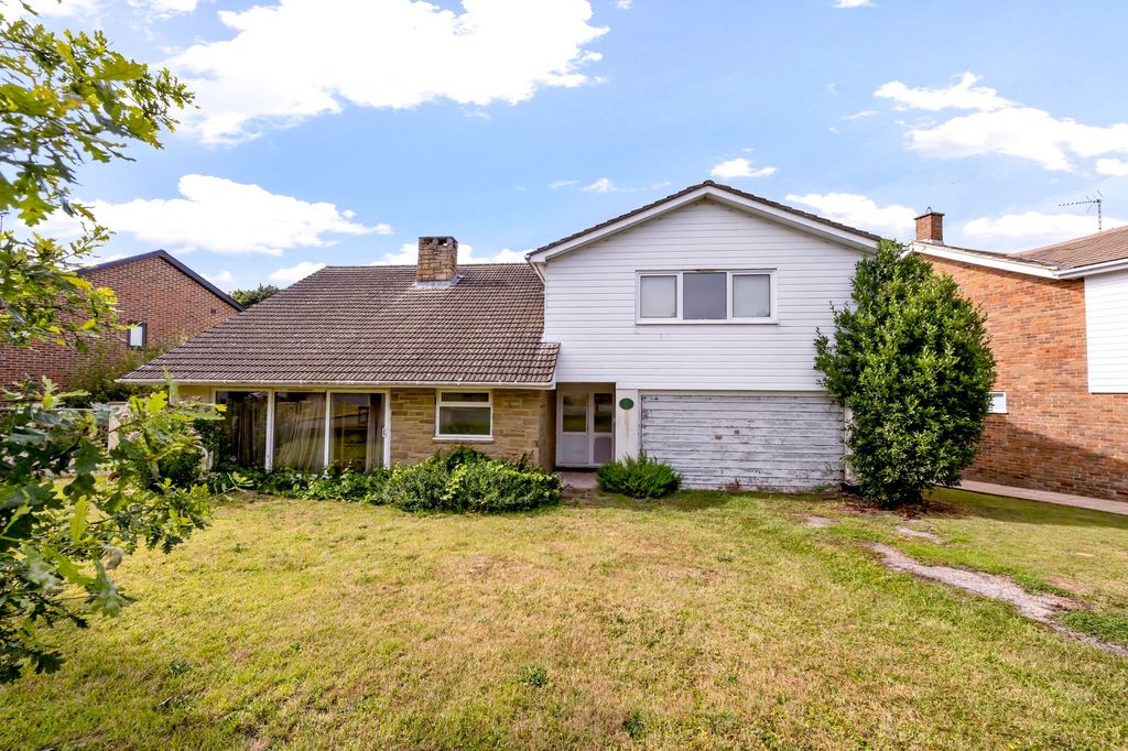 Property photo 1 of 22
