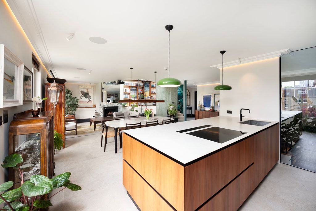 Property photo 1 of 19 Open-Plan Living Area