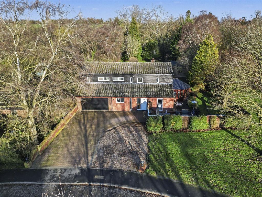 Property photo 1 of 30 Parkway (3)_51.Jpg