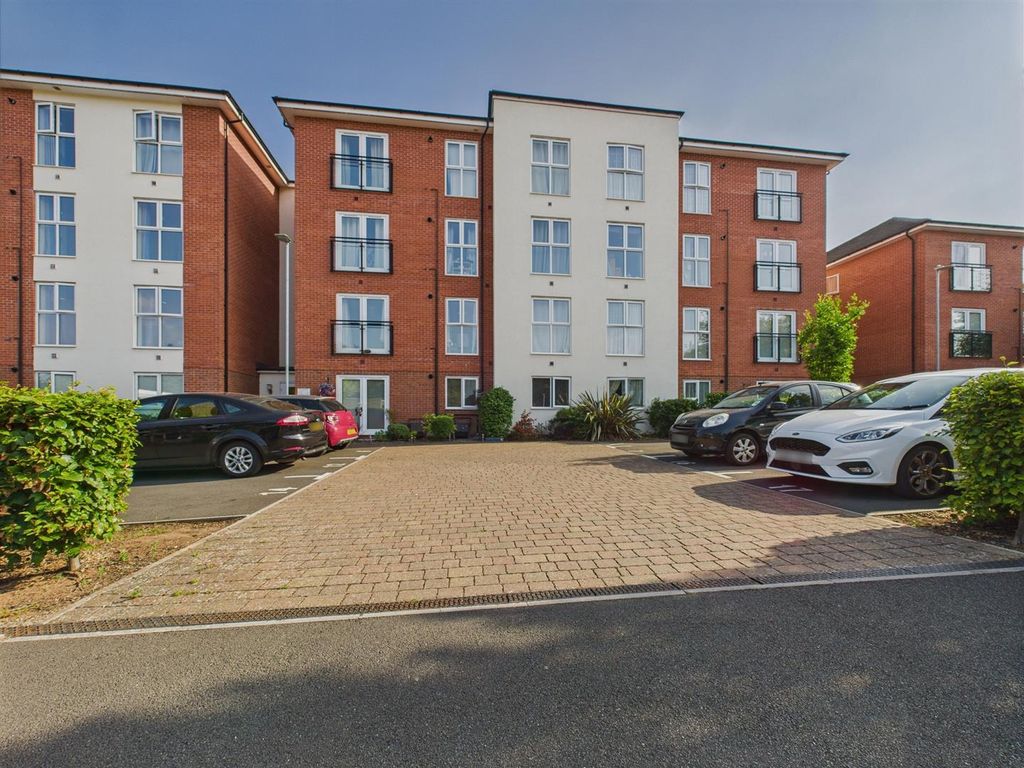 Property photo 1 of 13 Cam02541G0-Pr0536-Still014.Jpg