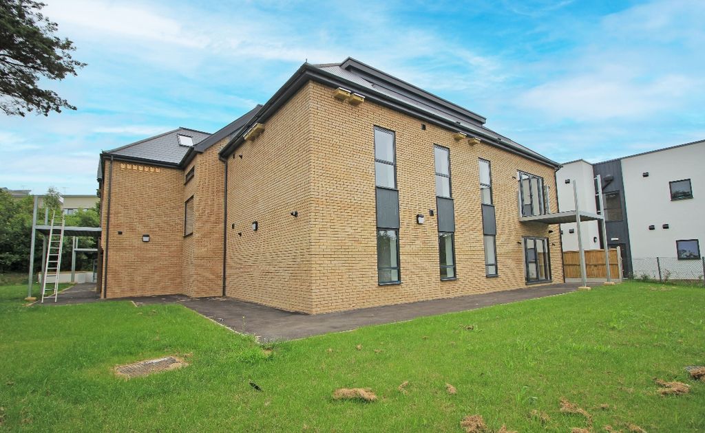 Property photo 1 of 7 Picture 1