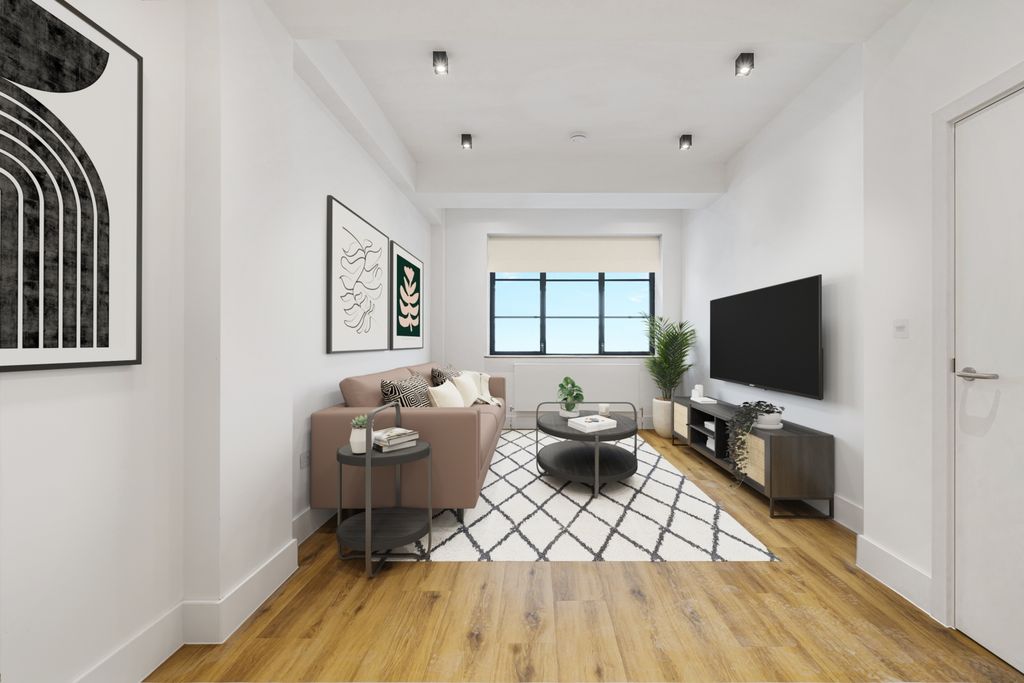 Property photo 2 of 5 Living Room