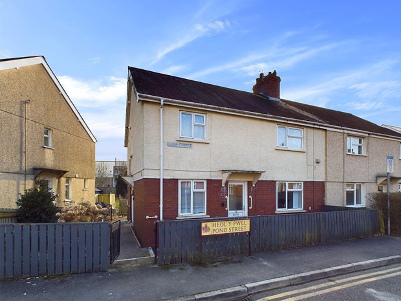 Property photo 1 of 9 Photo 2