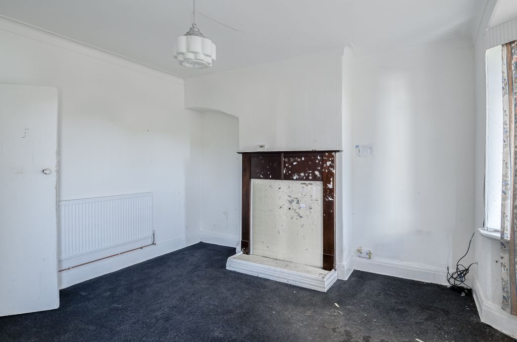 Property photo 2 of 12 Advert-35