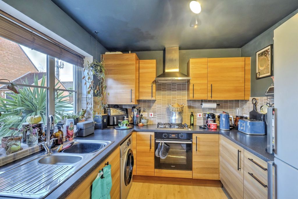 Property photo 3 of 19