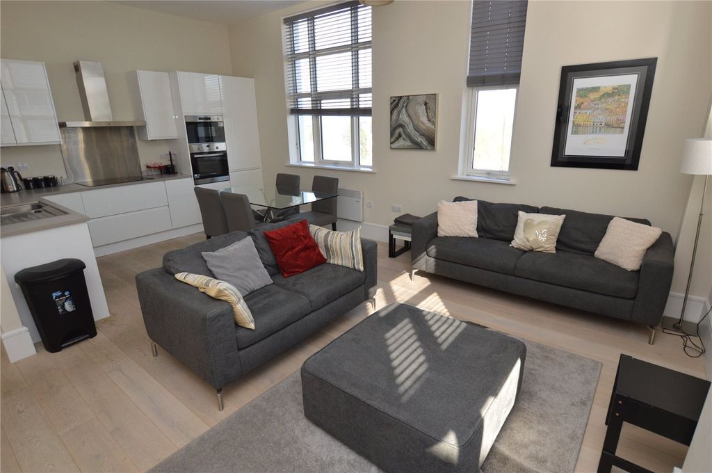 Property photo 2 of 11 Picture No. 07