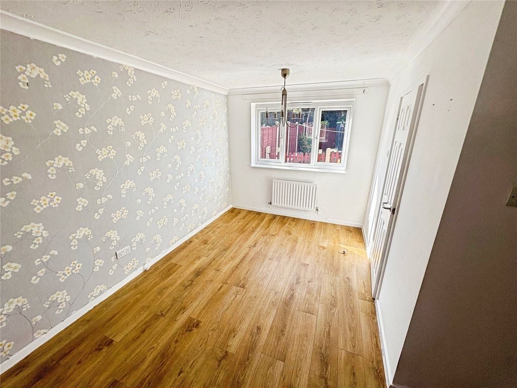 Property photo 3 of 10 Living/Dining Room