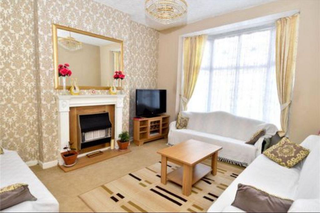 Property photo 2 of 9 Living 1 .Jpeg