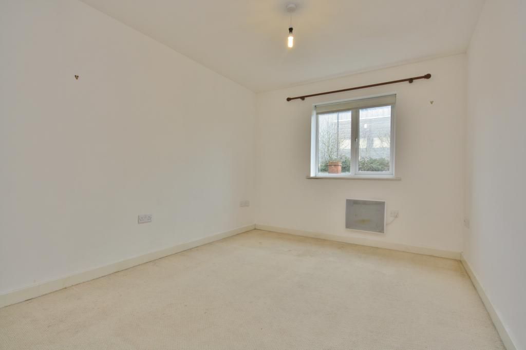 Property photo 3 of 8 Bedroom