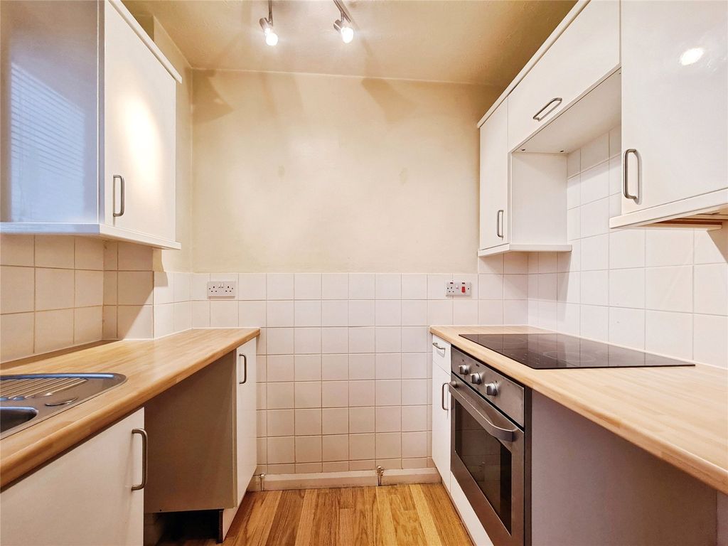 Property photo 3 of 6 Picture No. 04