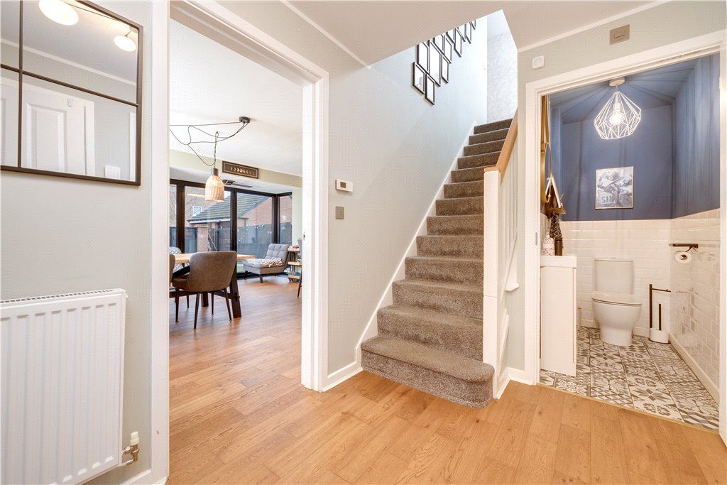 Property photo 3 of 22 Entrance Hallway