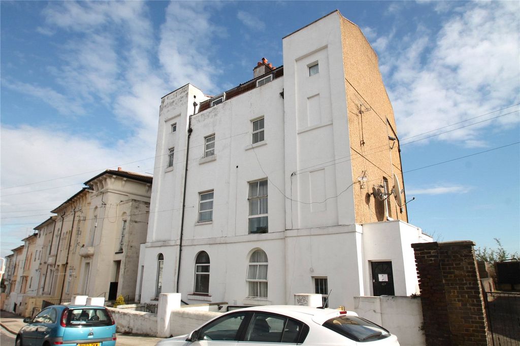 Property photo 1 of 18 Picture No. 20