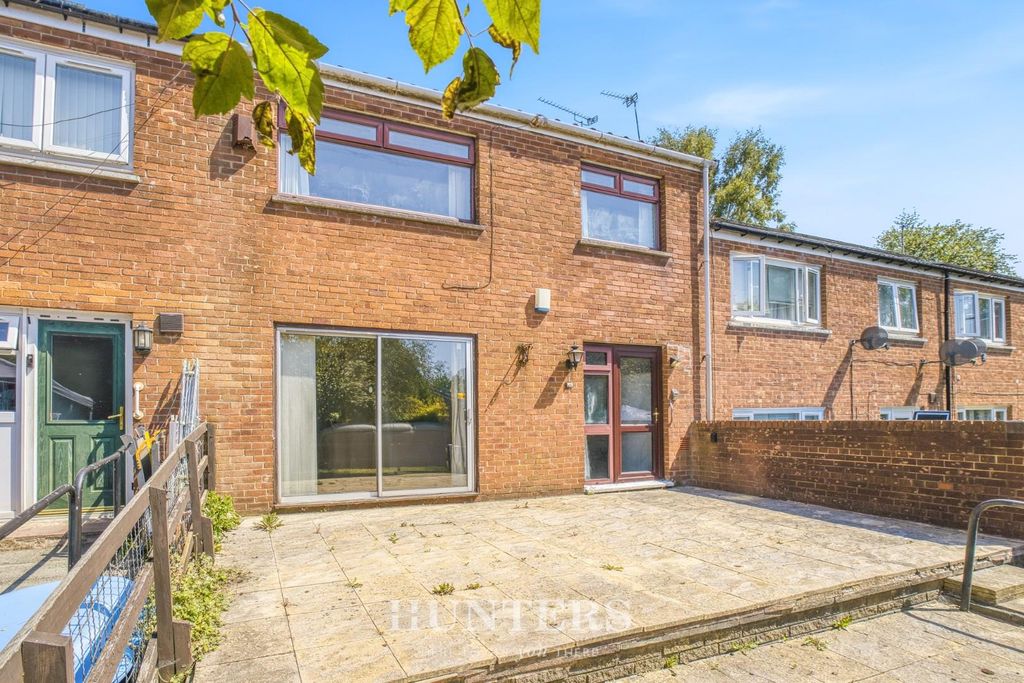 Property photo 2 of 19 Elmton Road (19).Jpg