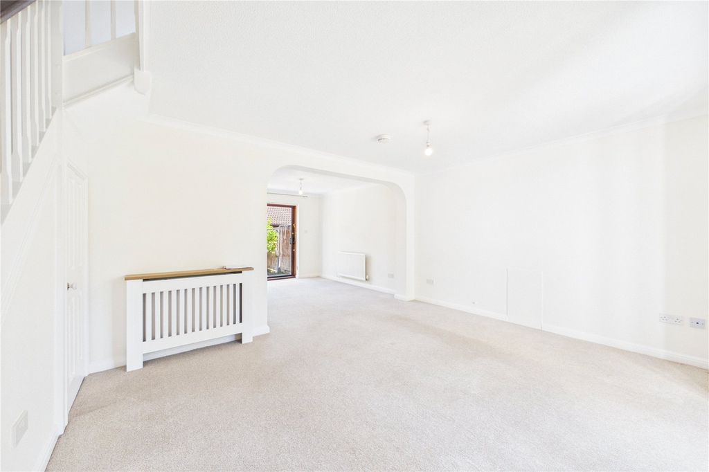 Property photo 3 of 13 Picture No. 17