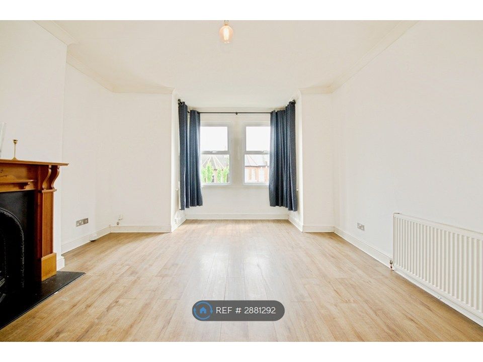 Property photo 1 of 13 Living