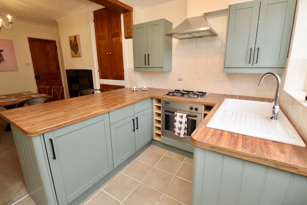 Property photo 3 of 16 Img_6011