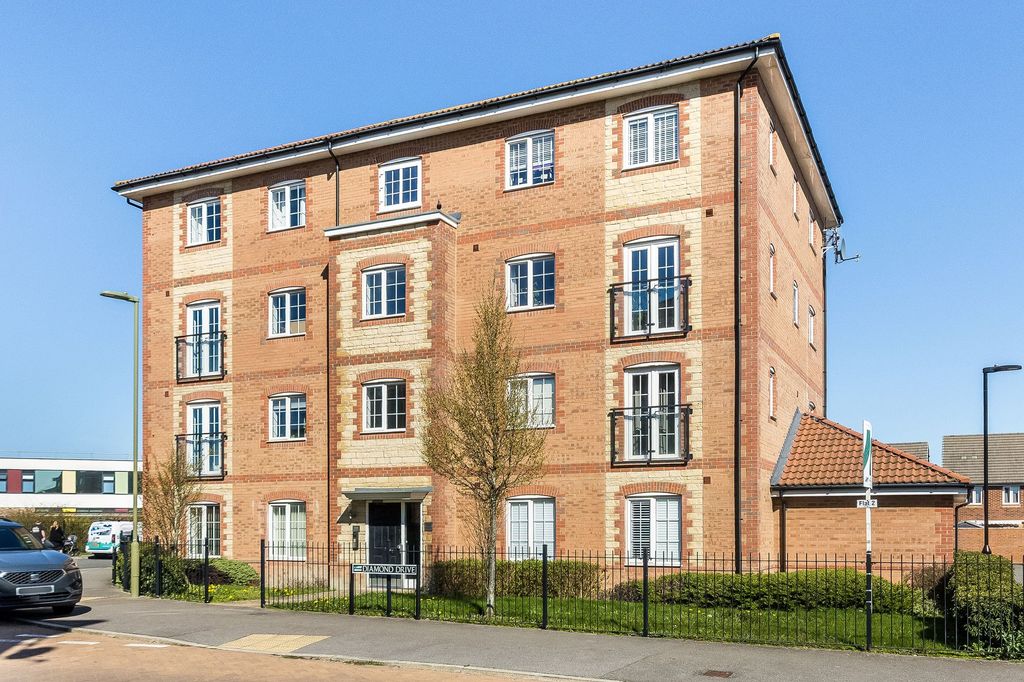 Property photo 1 of 13