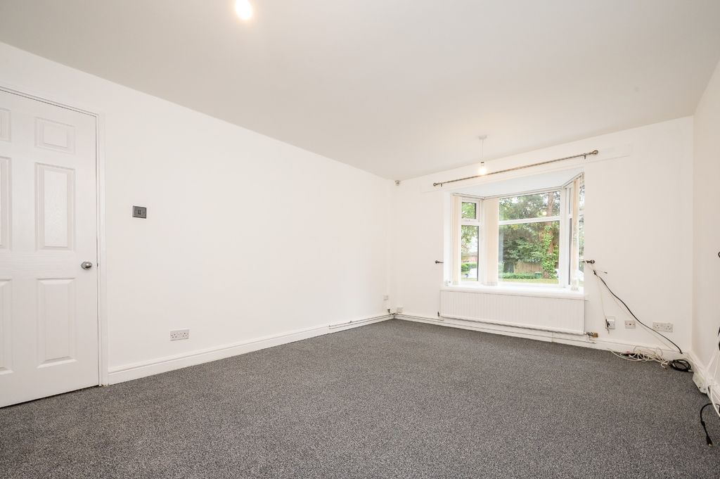 Property photo 2 of 17 2828443