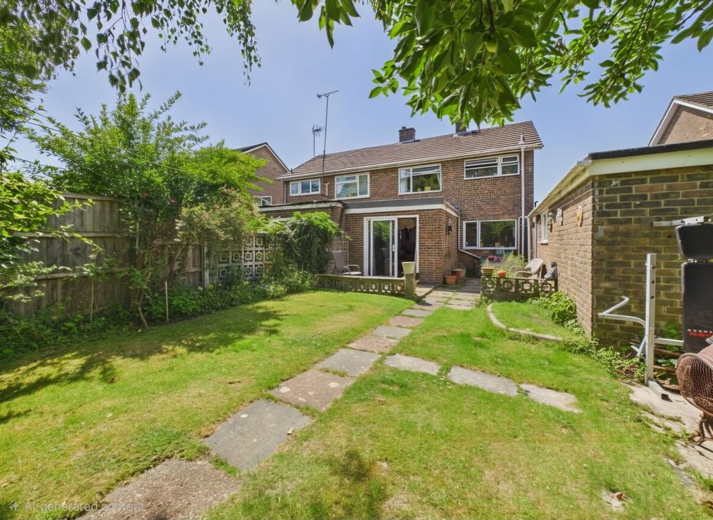 Property photo 3 of 21