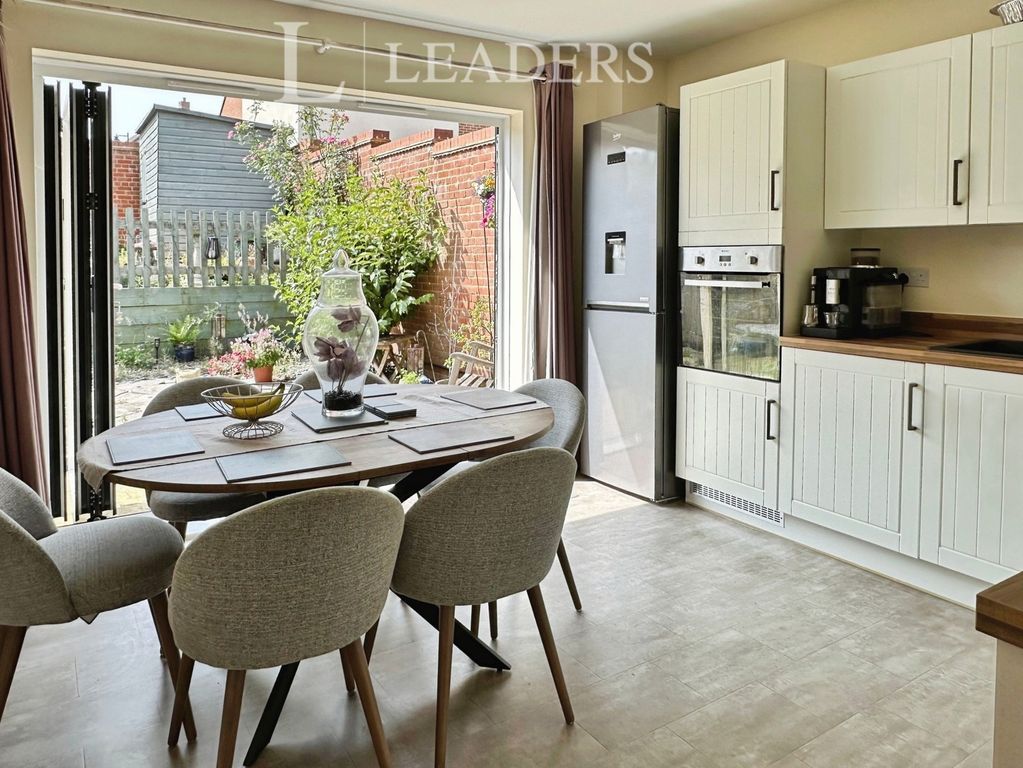 Property photo 2 of 14 Pbox-Img.Jpg