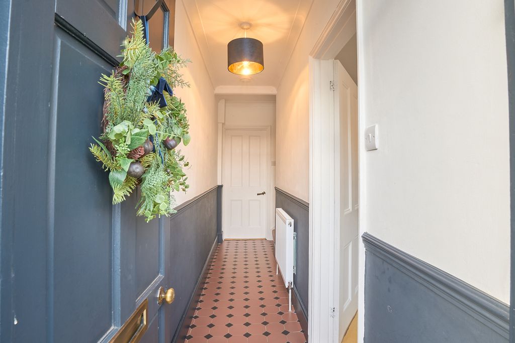 Property photo 2 of 14 82_Grove_Road_015