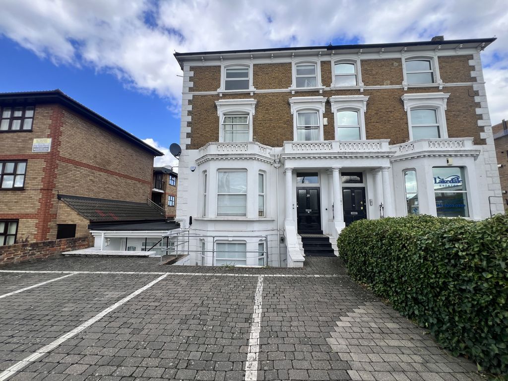 Property photo 1 of 19 Presented By Nicoleta At Ewemove Bexleyheath And D