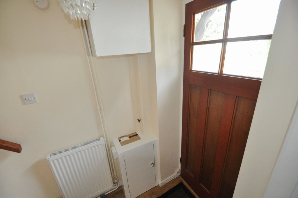 Property photo 2 of 24