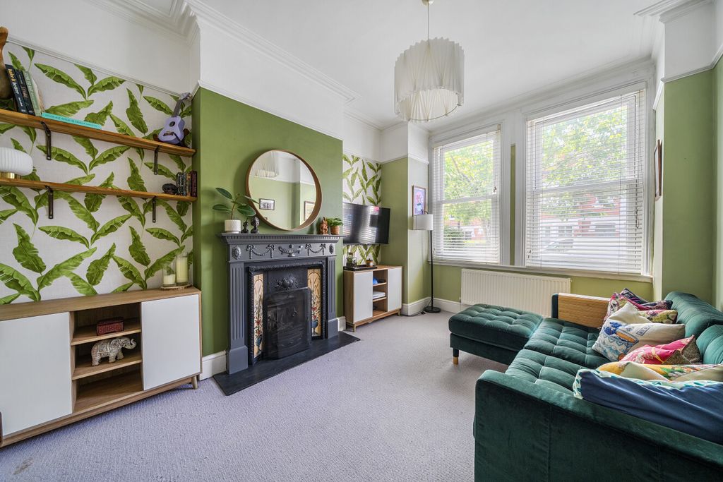 Property photo 2 of 13 1478232-2-6A328B0...