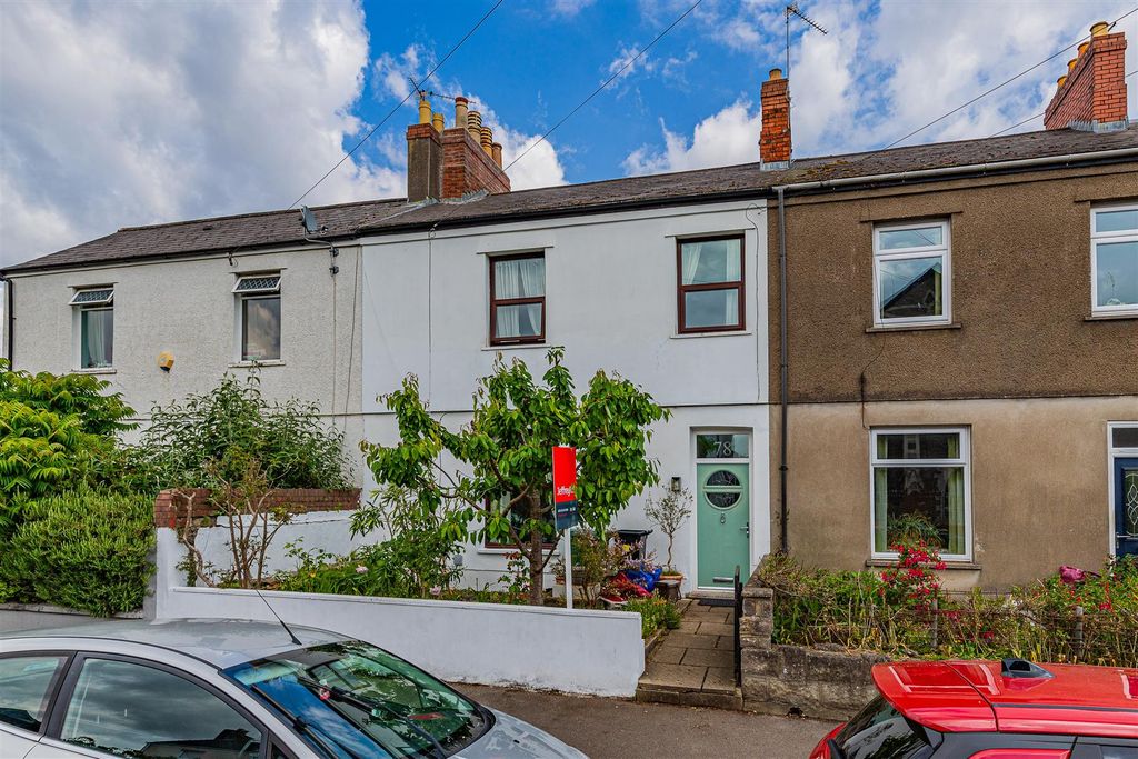 Property photo 1 of 17 Severn Road 78 Ext-2.Jpg