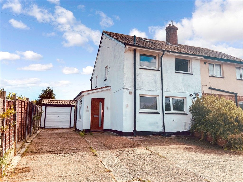 Property photo 1 of 12 External