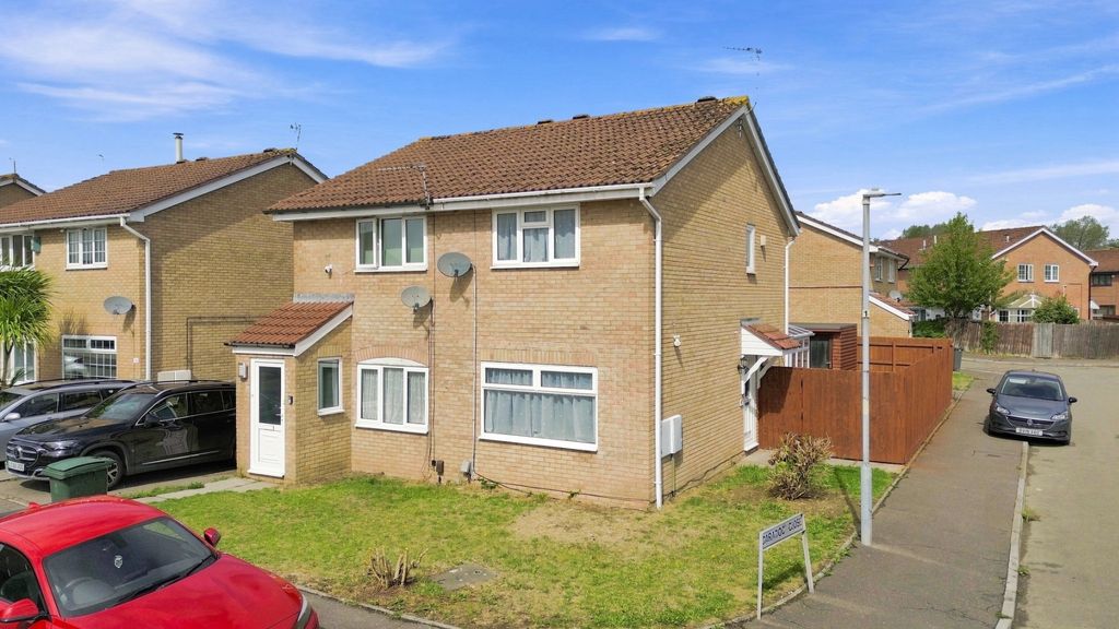Property photo 1 of 18 5516180