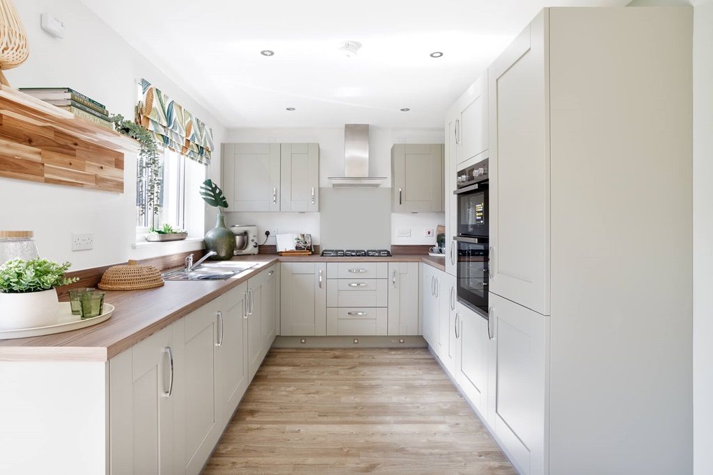 Property photo 3 of 13 3 Sided Kitchen With Lots Of Storage