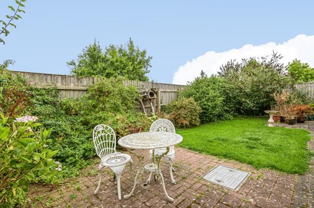 Property photo 2 of 2 Garden View