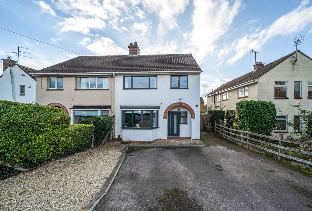 Property photo 1 of 11 1377173-3-690cd7F...