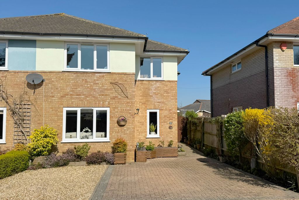 Property photo 1 of 20 5A Wg New Main