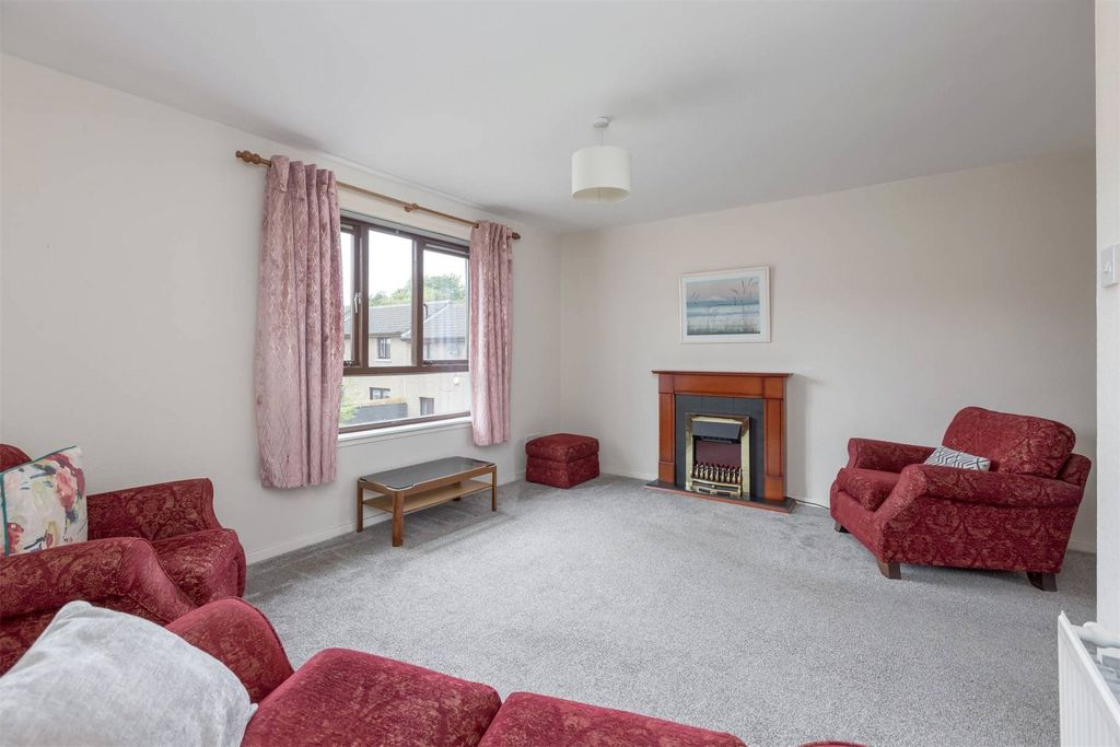 Property photo 2 of 17 Picture No. 09
