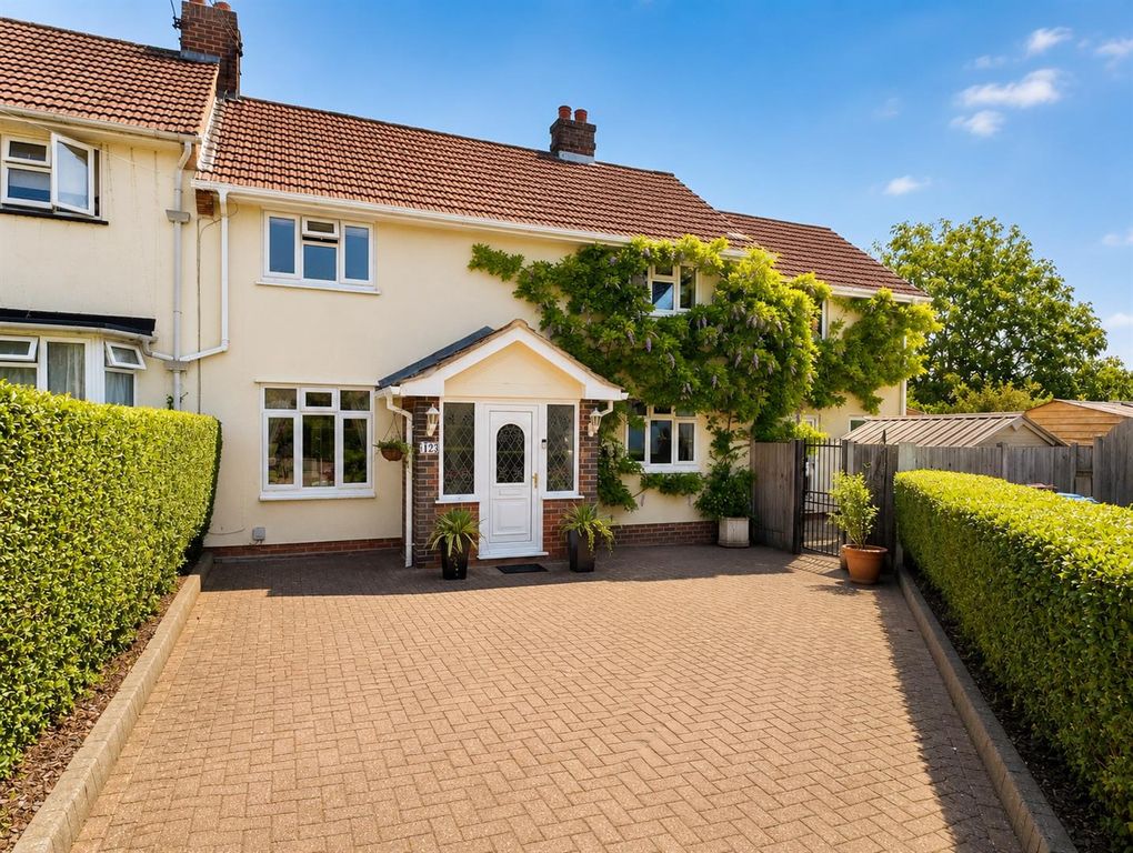 Property photo 1 of 32 Bb5A39C1-1013-40E5-B31F-C8677A7C2B74.Png