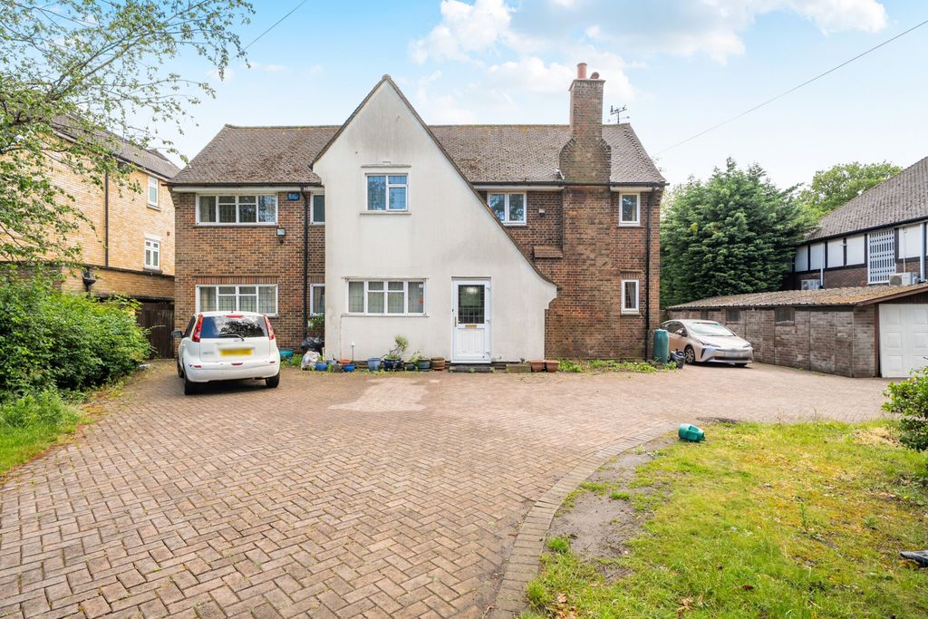 Property photo 1 of 27 1472350-1-6A29645...