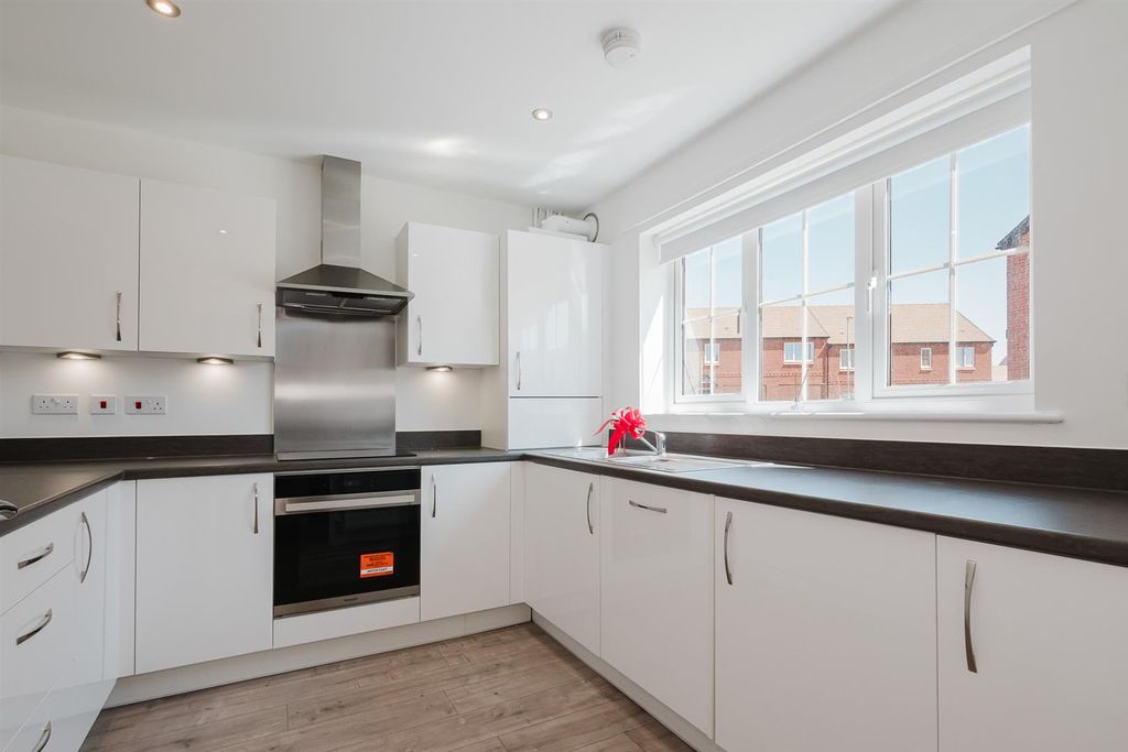 Property photo 3 of 12 P1933735.Jpg