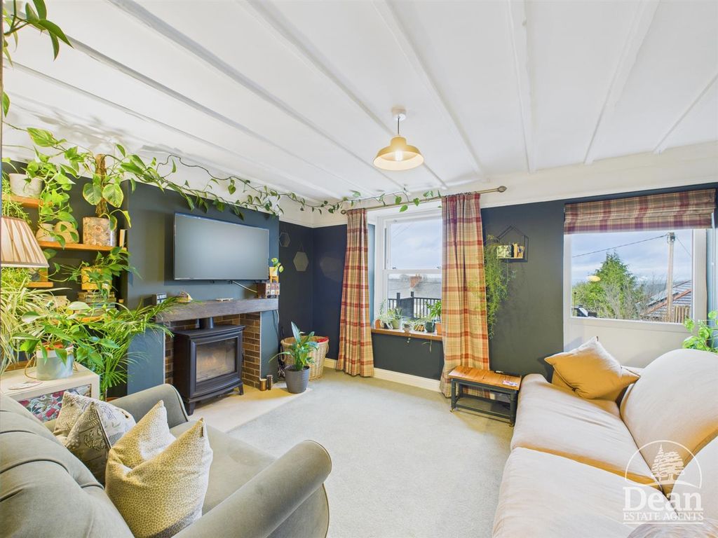 Property photo 3 of 35