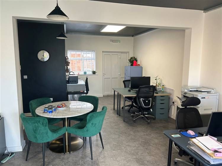 Property photo 2 of 4